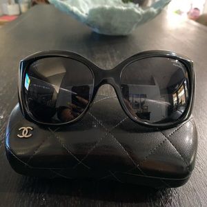 Chanel Sunglasses 💯authentic